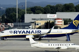 Máy bay của Hãng hàng không Ireland Ryanair tại sân bay ở Valencia, Tây Ban Nha ngày 25/7. (Ảnh: AFP/TTXVN)