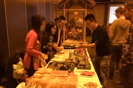 Tết Nguyên đán nơi xa xứ ấm áp với các món ẩm thực Việt . (Nguồn: ĐSQ Việt Nam tại Hà Lan)