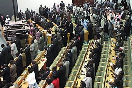 Toàn cảnh một phiên họp Quốc hội Nam Sudan ở Juba. (Ảnh: AFP/TTXVN)