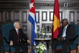 Tổng Bí thư Nguyễn Phú Trọng hội kiến với Chủ tịch Quốc hội Cuba Esteban Lazo Henández. (Ảnh: Trí Dũng/TTXVN)