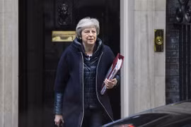 Thủ tướng Anh Theresa May tại thủ đô London ngày 21/11/2018. (Ảnh: THX/TTXVN)