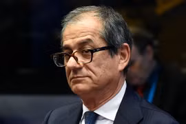 Bộ trưởng kinh tế Italy Giovanni Tria. (Ảnh: AFP/TTXVN)