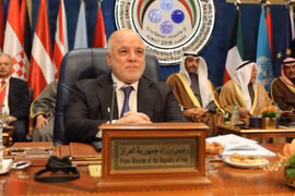 Thủ tướng Iraq Haider al-Abadi tham dự Hội nghị Quốc tế Kuwait về Tái thiết Iraq tại Bayan, Kuwait, ngày 14/2. (Nguồn: Reuters)
