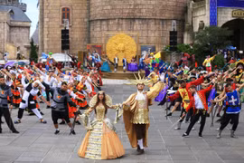 Carnival yến tiệc vua mặt trời trên đỉnh Bà Nà Hills. (Ảnh: PV)