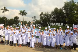 Bắt đầu chuyến tham quan ngôi nhà lý tưởng của những cô bò hạnh phúc nhất vùng đất Tây Ninh thôi!