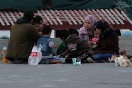 Một gia đình Palestine ở Gaza. (Nguồn: EPA/TTXVN)