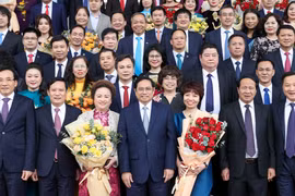 Kỷ niệm Ngày Doanh nhân Việt Nam (13/10), Thủ tướng Phạm Minh Chính gặp mặt đại diện các doanh nghiệp, doanh nhân tiêu biểu nhằm ghi nhận, biểu dương những đóng góp, lắng nghe mong muốn, nguyện vọng của đội ngũ doanh nhân Việt Nam. (Ảnh: Dương Giang/TTXVN