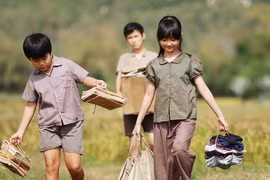 Một cảnh phim trong ''Tôi thấy hoa vàng trên cỏ xanh.'' (Ảnh: Galaxy Studio)