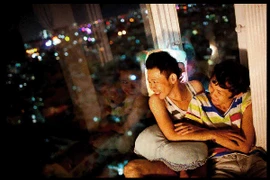 "Yêu" qua góc nhìn của Maika Elan.