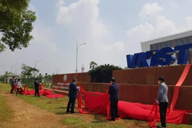 Viện Khoa học Công nghệ Việt Nam-Hàn Quốc chính thức được gắn biển. (Ảnh: VKIST)