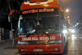 Chiếc xe chở khách vận chuyển số ma túy được cho là của hành khách. (Ảnh: Văn Đức/TTXVN)