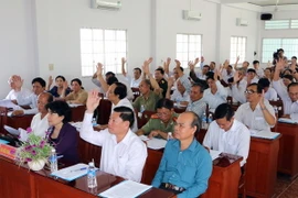 Ủy ban Mặt trận Tổ quốc Việt Nam tỉnh Vĩnh Long tổ chức hội nghị hiệp thương lần 3. (Ảnh: Phạm Minh Tuấn/TTXVN)