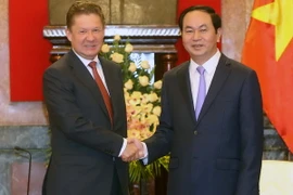 Chủ tịch nước Trần Đại Quang tiếp Chủ tịch Hội đồng quản trị Tập đoàn Dầu khí Gazprom Alexey Miller. (Ảnh: Nhan Sáng/TTXVN)