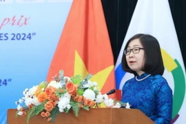 Phó Tổng giám đốc TTXVN Đoàn Thị Tuyết Nhung phát biểu tại lễ trao giải cuộc thi "Phóng viên trẻ Pháp ngữ." (Ảnh: Tuấn Anh/TTXVN)