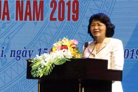 Phó Chủ tịch nước Đặng Thị Ngọc Thịnh phát biểu chỉ đạo hội nghị. (Ảnh: Công Phong/TTXVN)
