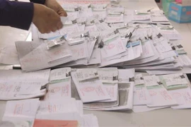 Hồ sơ hành chính. (Ảnh minh họa: Huyền Trang/TTXVN)