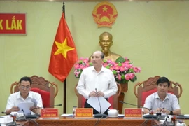 Ông Phạm Ngọc Nghị, Chủ tịch UBND tỉnh Đắk Lắk phát biểu tại cuộc họp. (Ảnh: Tuấn Anh-TTXVN)