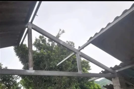 Mưa lớn đã làm thiệt hại 108 ngôi nhà tại các huyện Trấn Yên, Văn Chấn và Văn Yên. (Ảnh: TTXVN phát)
