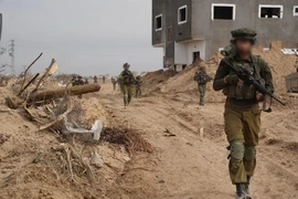 Binh sỹ Israel tiến hành chiến dịch quân sự tại Dải Gaza ngày 1/1 vừa qua. (Ảnh: THX/TTXVN)