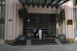 Trụ sở của Cục kỹ thuật an toàn và Môi trường công nghiệp bị phong tỏa (Ảnh: Hoàng Đạt/Vietnam+)