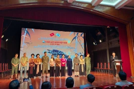 Đạo diễn Việt Nam-Hàn Quốc cùng dựng kịch về phận người thời hậu chiến