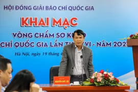 Ông Nguyễn Đức Lợi, Phó Chủ tịch Thường trực Hội Nhà báo Việt Nam, Chủ tịch Hội đồng sơ khảo phát biểu. (Ảnh: Tuấn Đức/TTXVN)