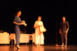 Một cảnh trong vở diễn. (Ảnh: Minh Thu/Vietnam+)