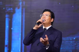 Giọng ca thính phòng Phúc Tiệp ra album mới để thử sức với dòng nhạc trữ tình. (Ảnh: Hòa Nguyễn/Vietnam+)
