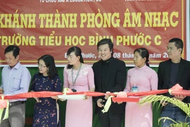 Ấp ủ nhiều hy vọng trong năm mới, nghệ sỹ Việt hân hoan đón Tết