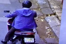 Hình ảnh đầu tiên về đối tượng lạ nghi dụ dỗ học sinh 