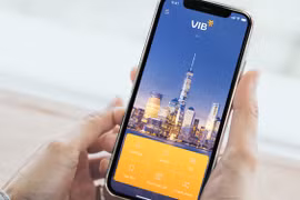 Số lượng khách hàng kích hoạt dịch vụ ngân hàng số qua MyVIB tăng mạnh. (Ảnh: CTV/Vietnam+)