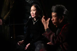 [Mega Story] Ca trù trước thử thách bước khỏi... vùng an toàn
