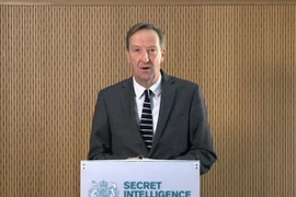 Giám đốc MI6 Alex Younger phát biểu tại London, Anh ngày 8/12 vừa qua. (Ảnh: Reuters/TTXVN)