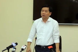 Bí thư Thành ủy Thành phố Hồ Chí Minh Đinh La Thăng phát biểu tại buổi họp. (Ảnh: Phương Vy/TTXVN)