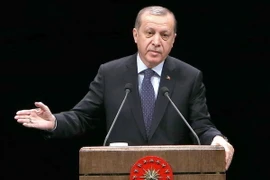 Tổng thống Thổ Nhĩ Kỳ Tayyip Erdogan phát biểu tại một sự kiện ở Ankara ngày 24/11 vừa qua. (Ảnh: AFP/TTXVN)