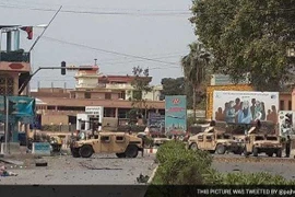 Cảnh sát có mặt tại hiện trường vụ nổ. (Nguồn: Twitter)