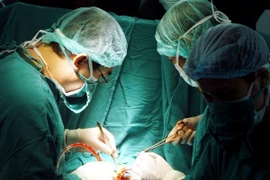 Khánh Hòa: Cứu sống bệnh nhân bị vật nhọn đâm thủng tim