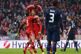 Vùi dập Man United, Bayern hiên ngang vào bán kết