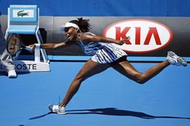 Australian Open: Nhà Williams nhận cú sốc ngày ra quân