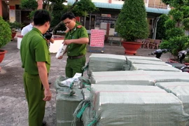 Thêm công cụ xử lý nghiêm tình trạng buôn lậu thuốc lá