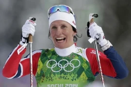 Olympic Sochi: "Bà đầm thép" Bjoergen giúp Na Uy dẫn đầu