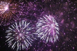 Sẽ bắn pháo hoa ở Festival Huế. (Ảnh: Minh Đức/TTXVN)