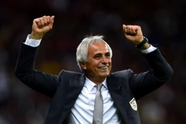 HLV Halilhodzic chia tay tuyển Algeria sau World Cup 2014