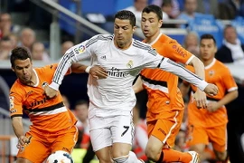 Tin sáng 5/5: Juventus vô địch Serie A, Real lỡ cơ hội vàng