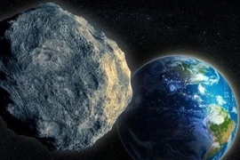 Thiên thạch khổng lồ sẽ bay ngang qua Trái Đất vào rạng sáng mai