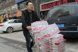 Trung Quốc: Hệ thống nước máy ô nhiễm vì rò dầu khí