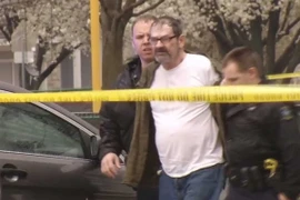 Thủ phạm vụ xả xúng tại Kansas là kẻ cuồng Hitler?