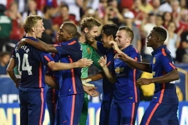 Cận cảnh pha bóng một chạm tuyệt vời của Manchester United