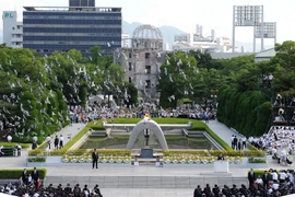 [Photo] Tưởng niệm ngày Mỹ ném bom nguyên tử xuống Hiroshima