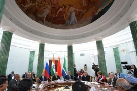 Nhóm BRICS đã ký thỏa thuận thành lập ngân hàng chung